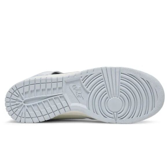 Nike Dunk High 'Football Grey' High-Top Sneakers in White and Gray - Picture 6 of 12